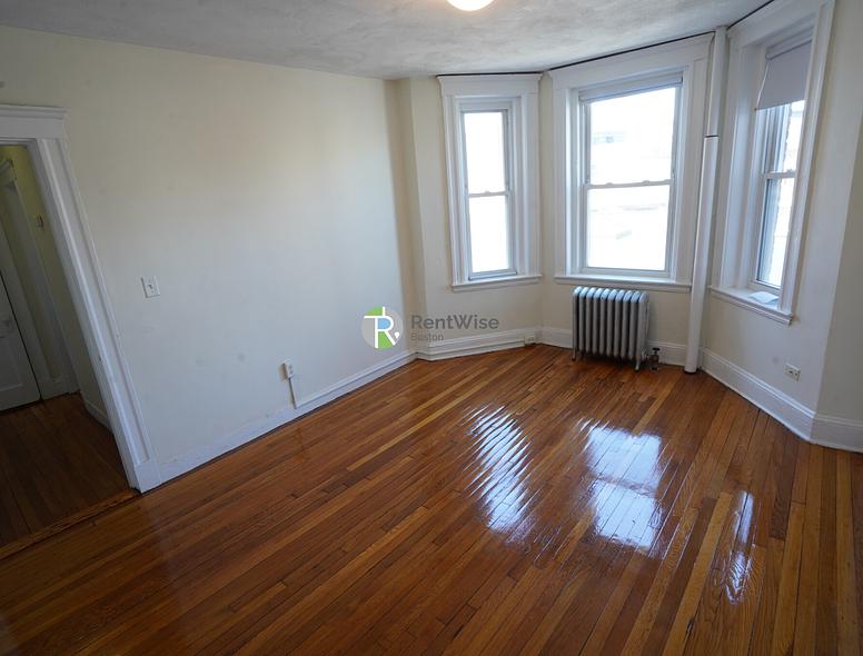 Photo of 1175 Boylston Street