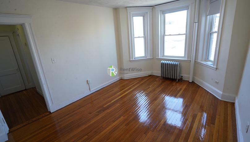 Photo of 1175 Boylston Street