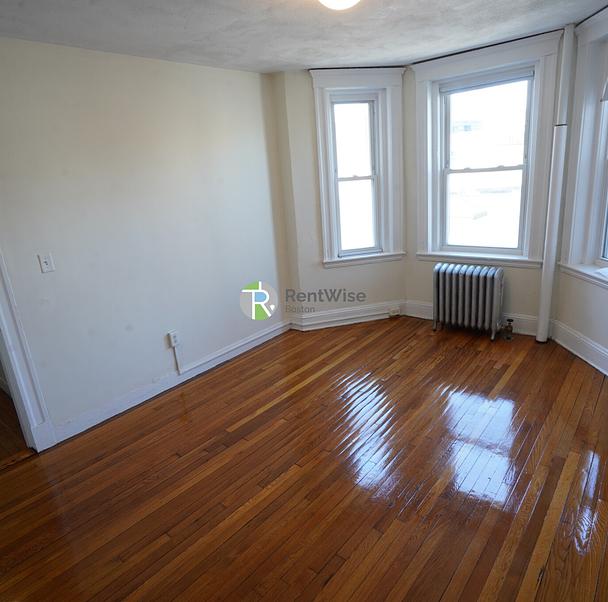 Photo of 1175 Boylston Street