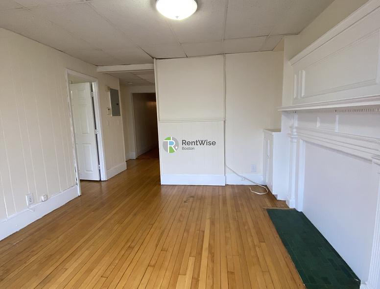 Photo of 437 Cambridge Street