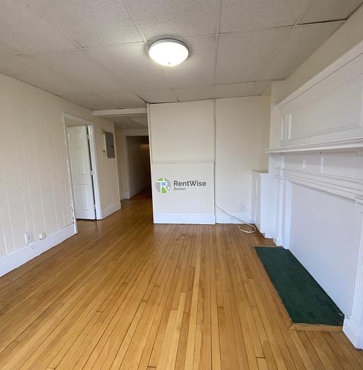 Photo of 437 Cambridge Street