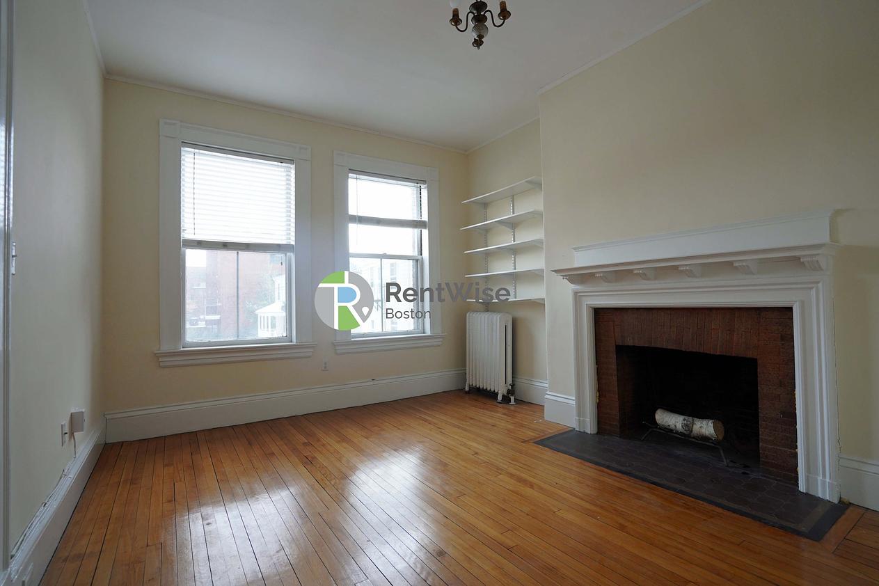 Photo of 2 Ware St