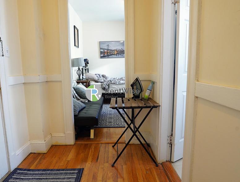 Photo of 1844 Commonwealth Avenue