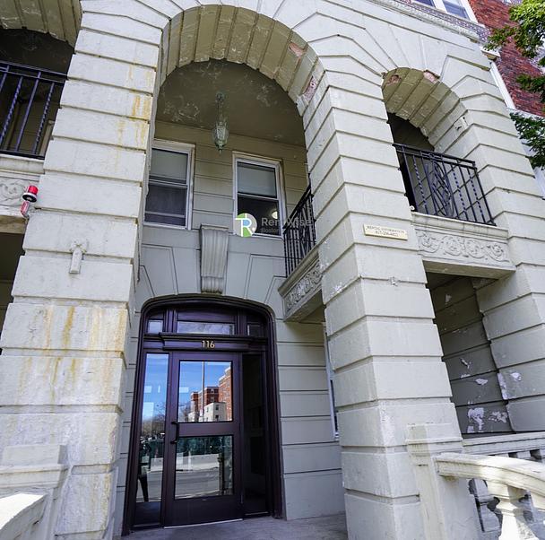 Photo of 116 Washington Street