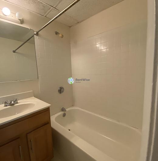 Photo of 437 Cambridge Street