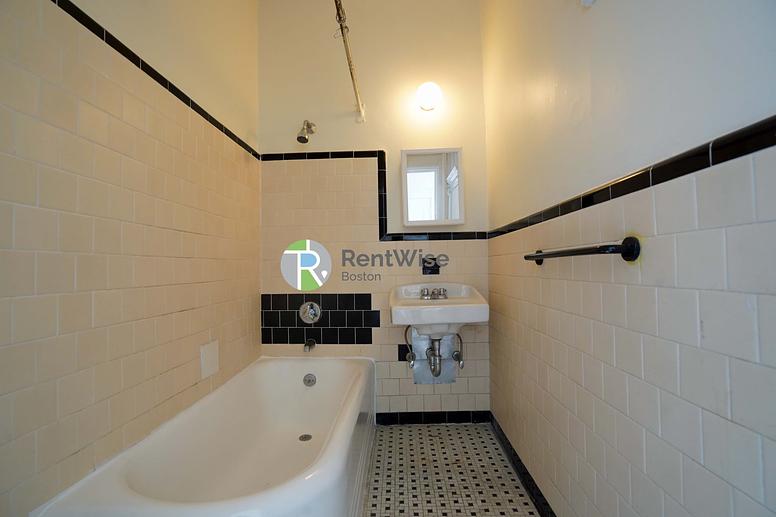 Photo of 2 Ware St