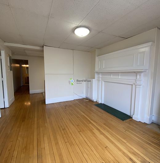 Photo of 437 Cambridge Street