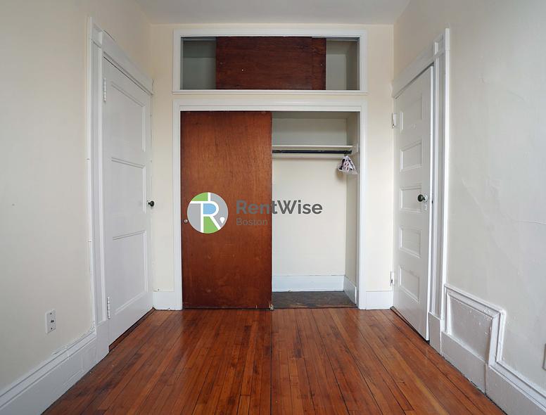 Photo of 2 Ware St