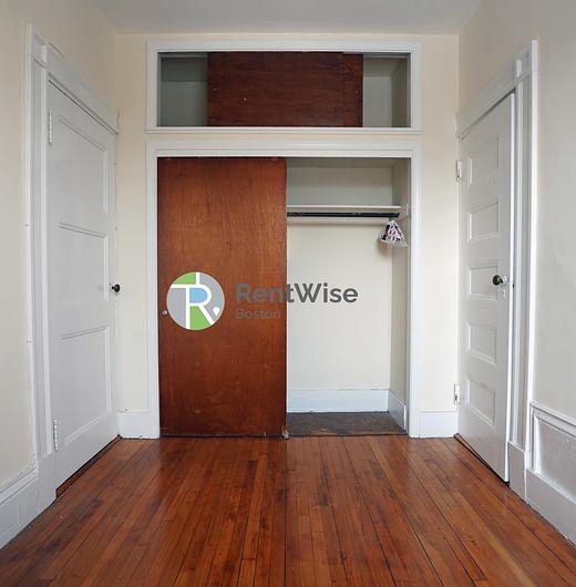 Photo of 2 Ware St
