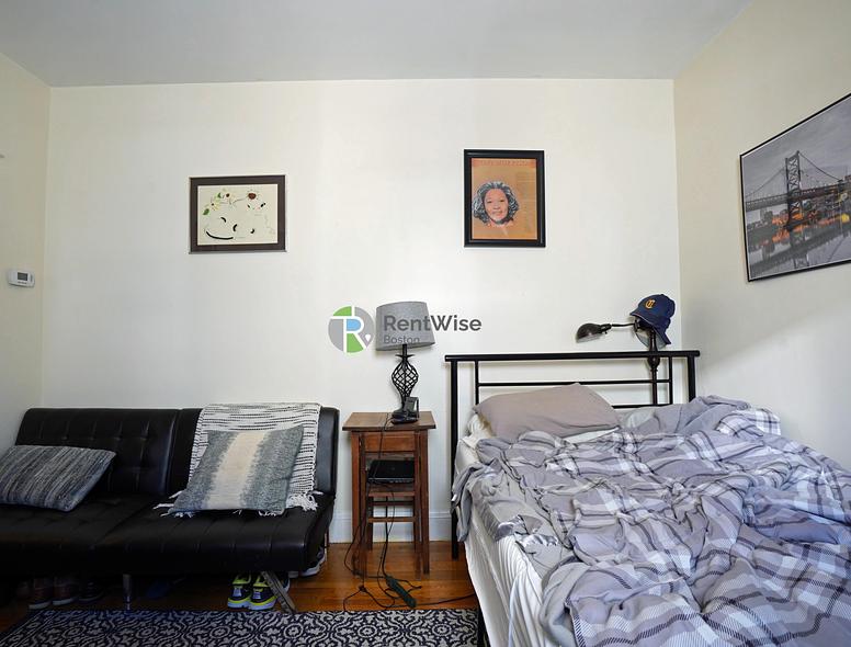 Photo of 1844 Commonwealth Avenue