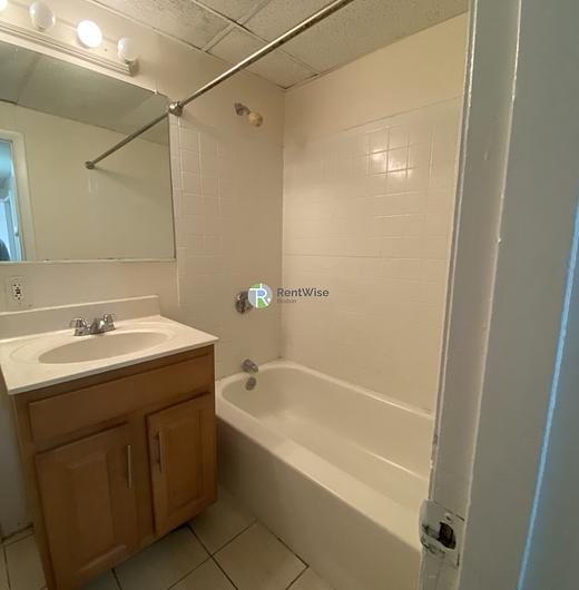 Photo of 437 Cambridge Street