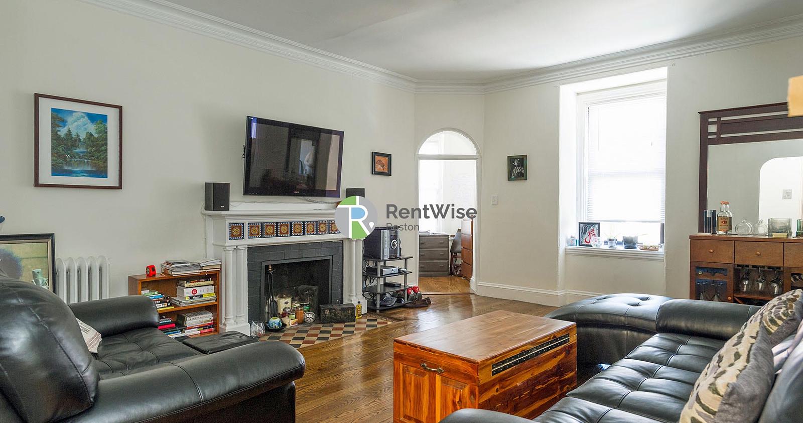 Photo of 304 Berkeley Street