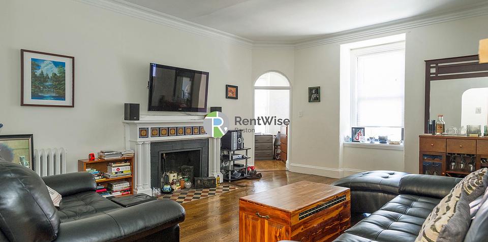 Photo of 304 Berkeley Street