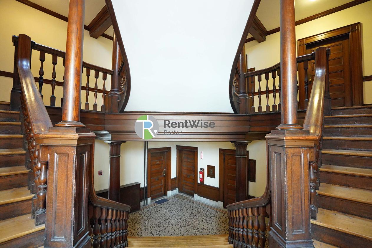 Photo of 2 Ware St