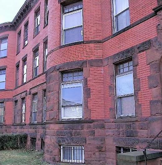 Photo of 1801 Beacon Street