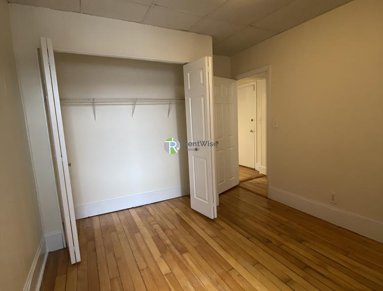 Photo of 437 Cambridge Street
