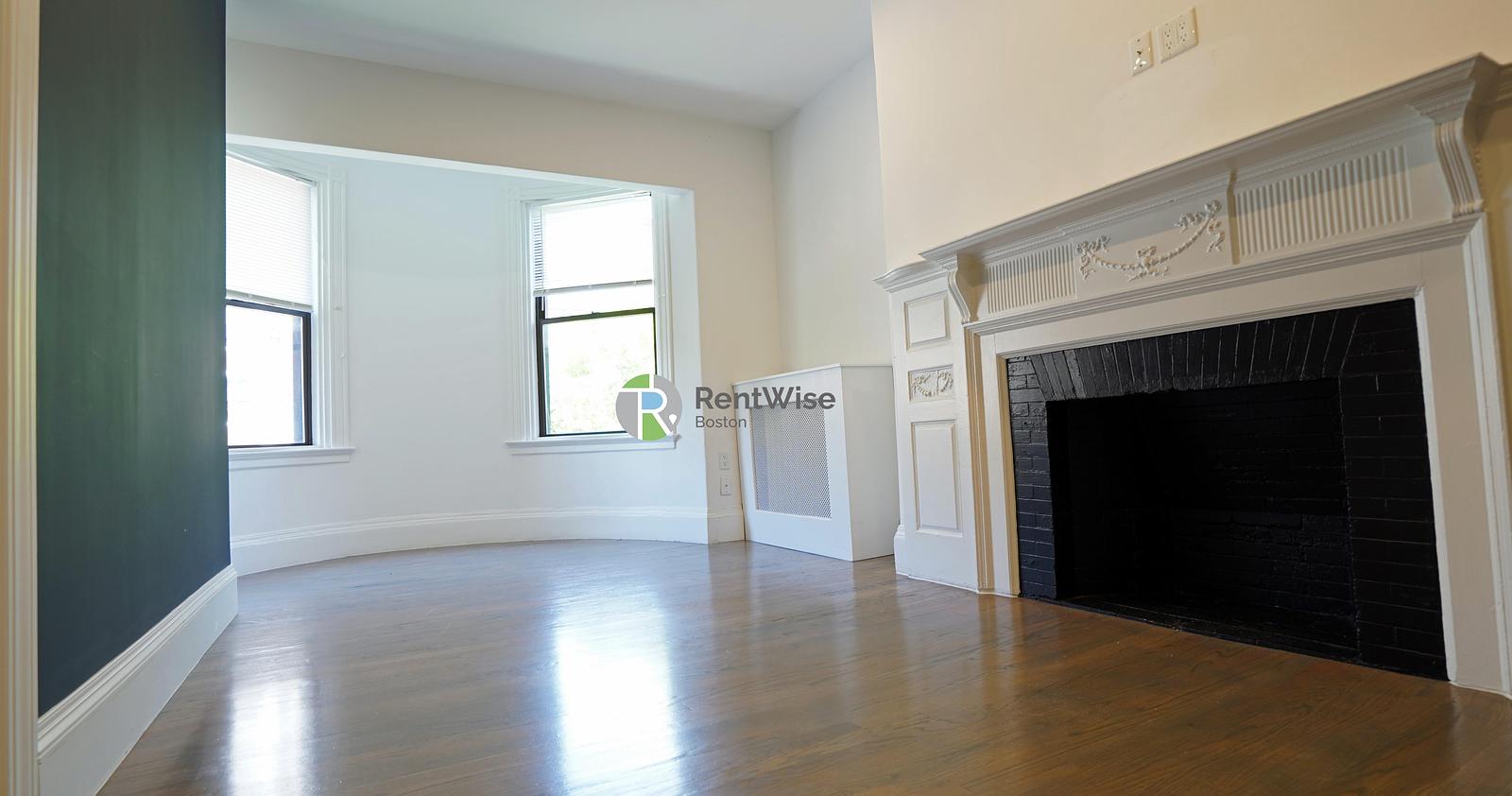 Photo of 503 Beacon Street