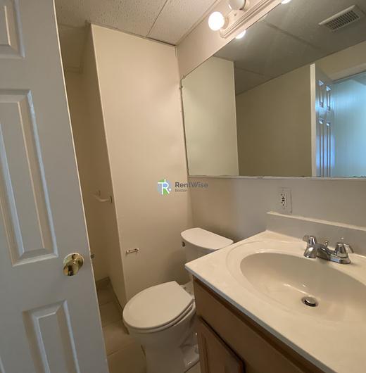 Photo of 437 Cambridge Street