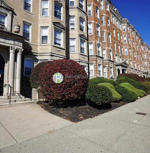 Photo of 1185 Boylston Street