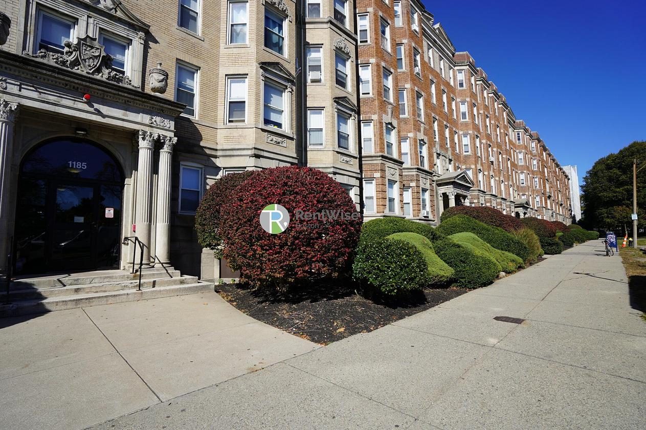 Photo of 1185 Boylston Street