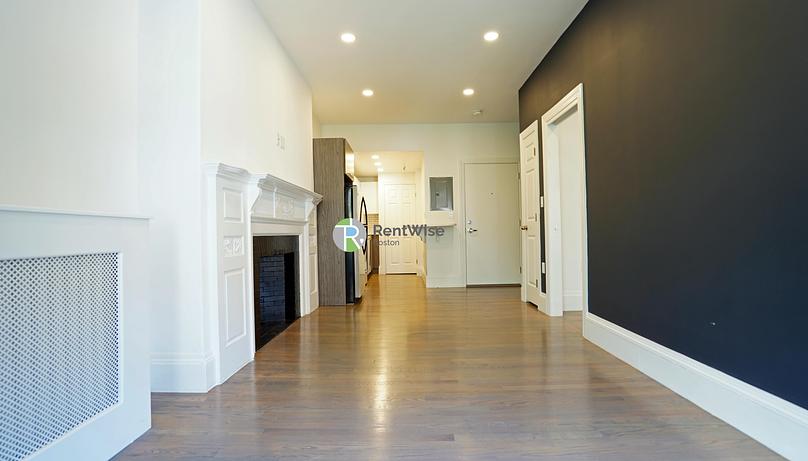 Photo of 503 Beacon Street