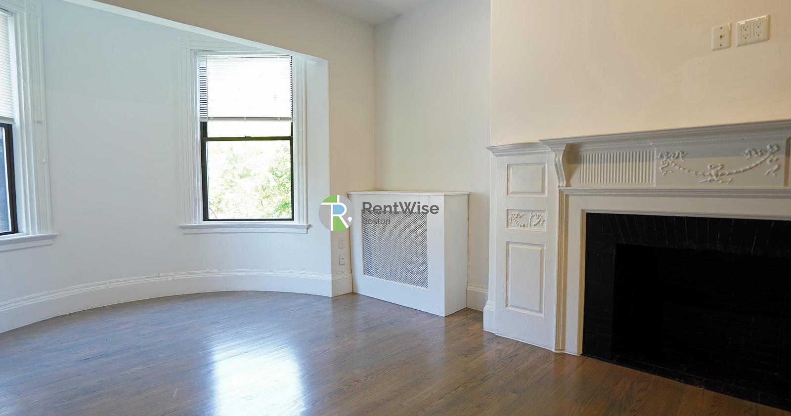 Photo of 503 Beacon Street