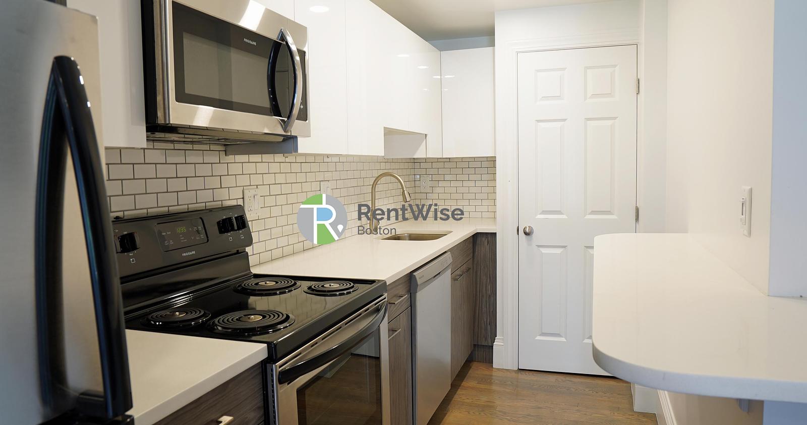 Photo of 503 Beacon Street