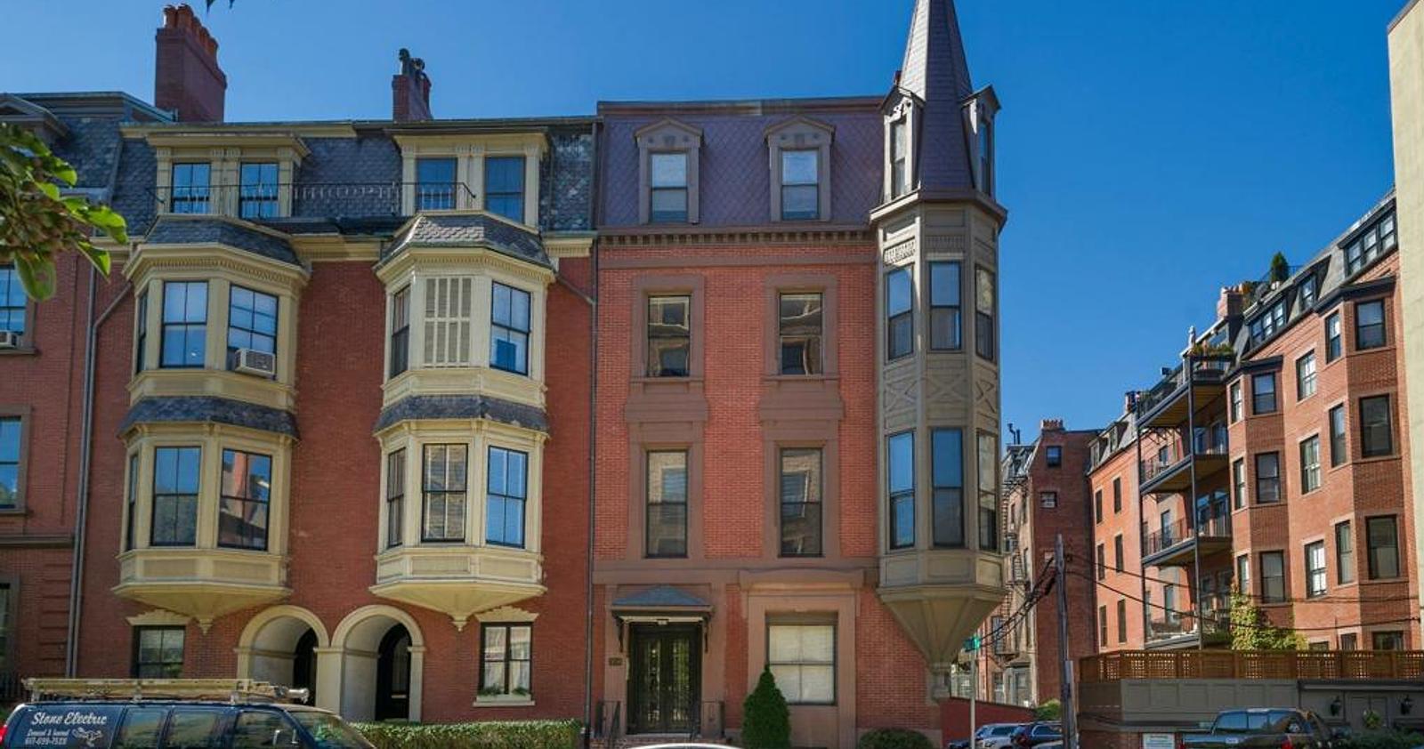 Photo of 304 Berkeley Street