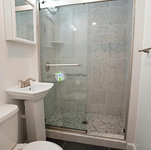 Photo of 503 Beacon Street