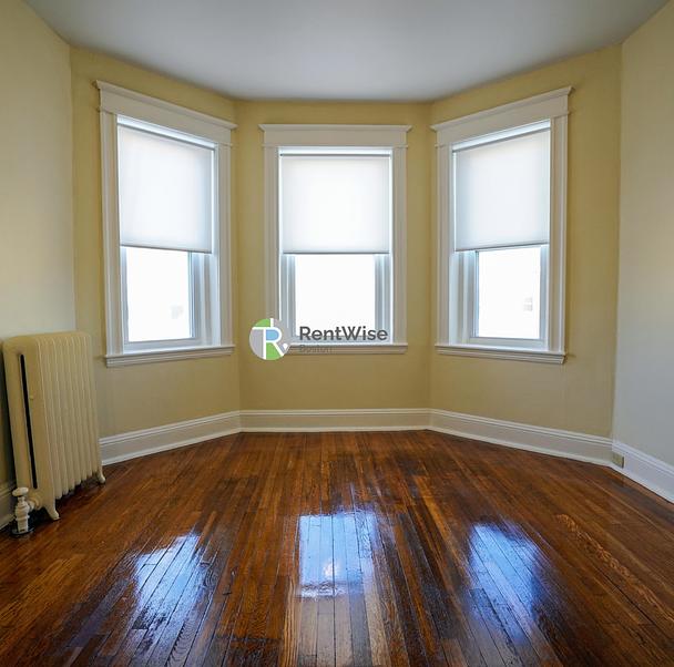 Photo of 221 Kelton Street