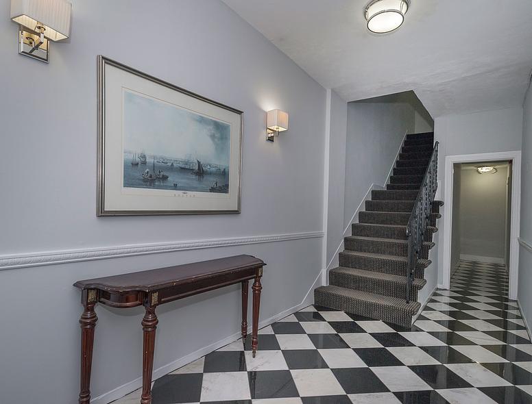 Photo of 304 Berkeley Street