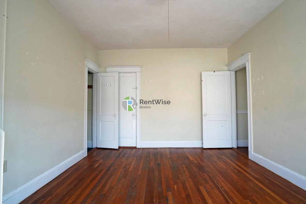 Photo of 68 Woodstock Avenue