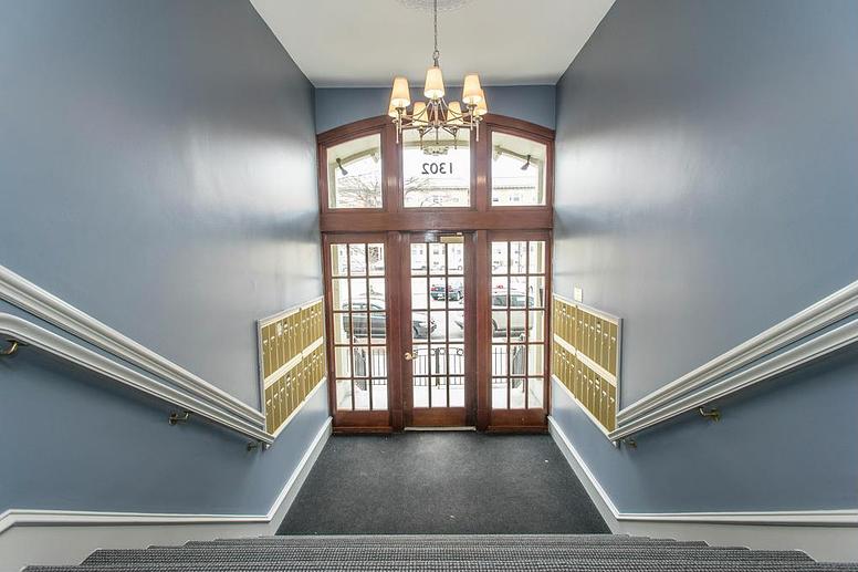 Photo of 1302 Commonwealth Ave