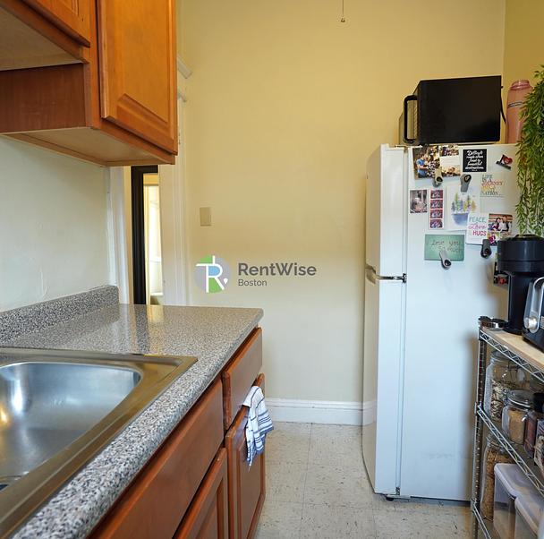 Photo of 221 Kelton Street