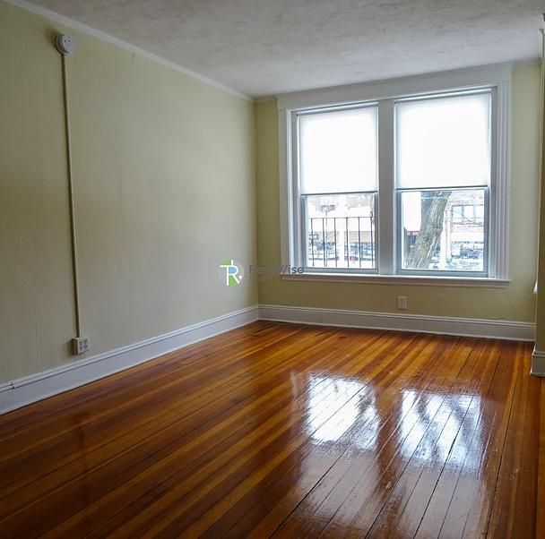 Photo of 1114 Commonwealth Avenue