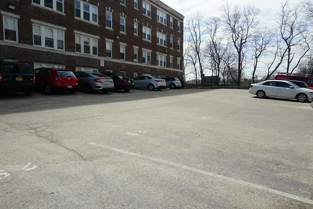 Photo of 1800 Commonwealth Avenue