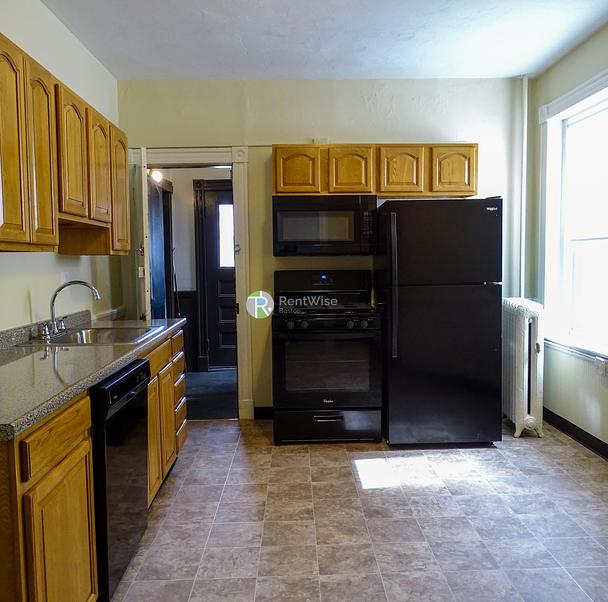 Photo of 1114 Commonwealth Avenue