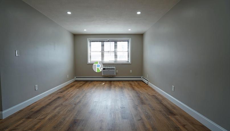 Photo of 39 Shepard St