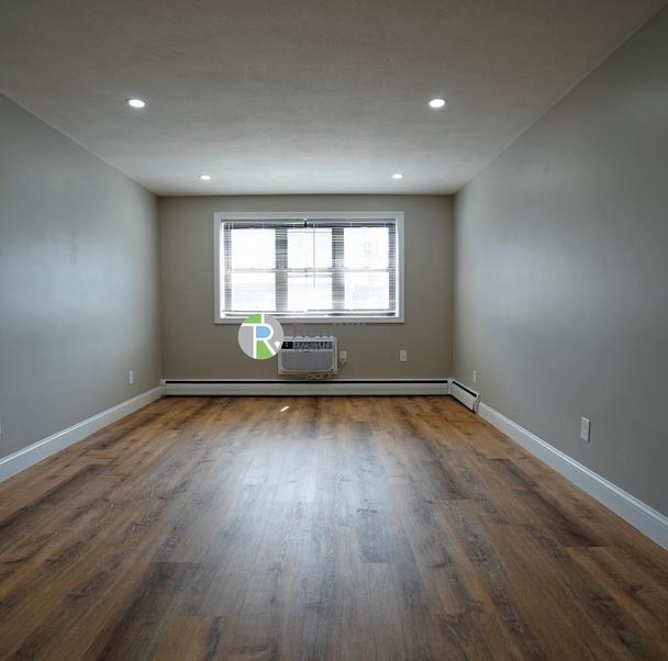 Photo of 39 Shepard St