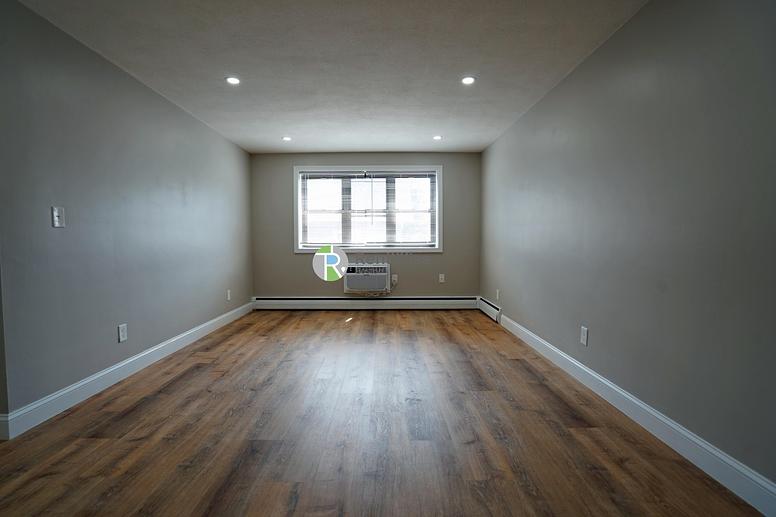 Photo of 39 Shepard St