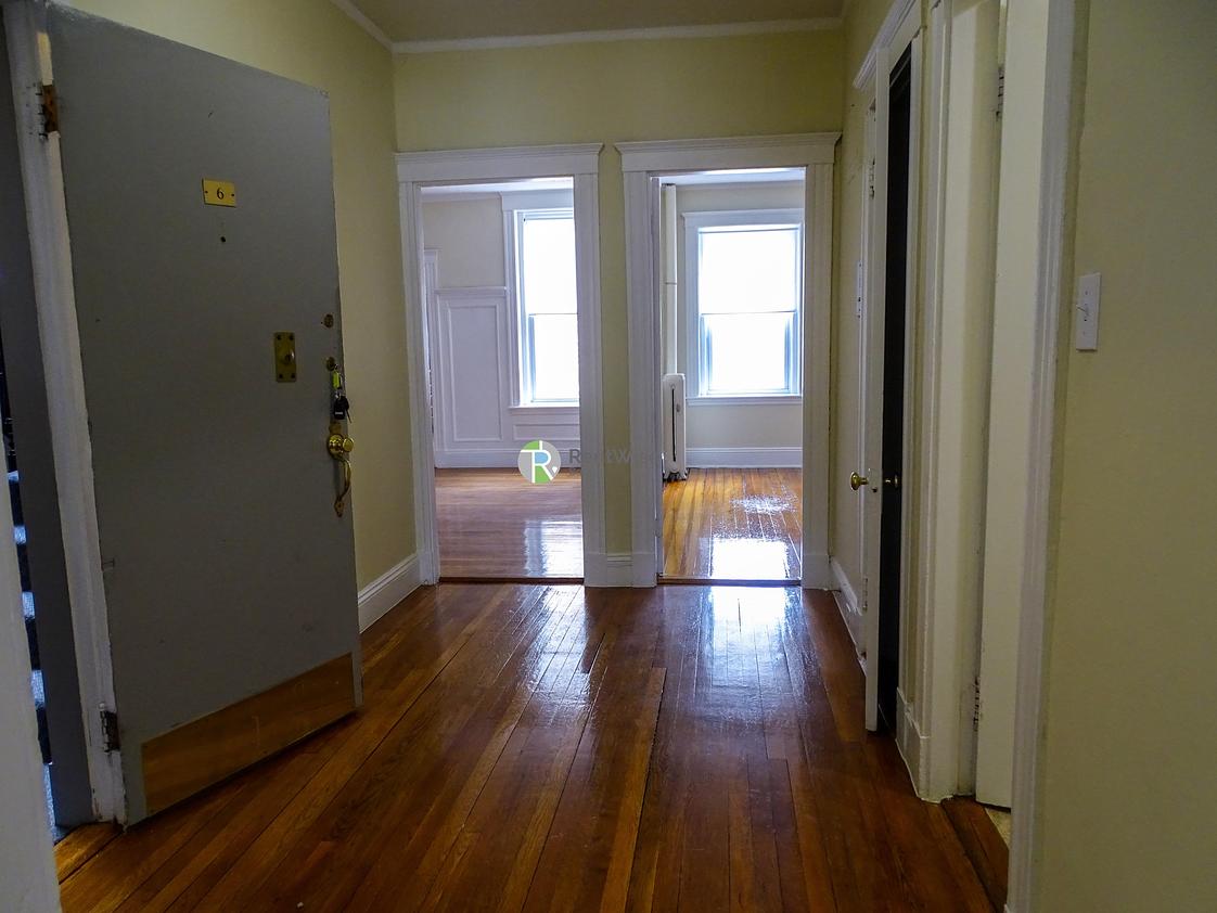 Photo of 1114 Commonwealth Avenue