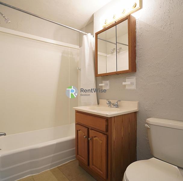 Photo of 1114 Commonwealth Avenue