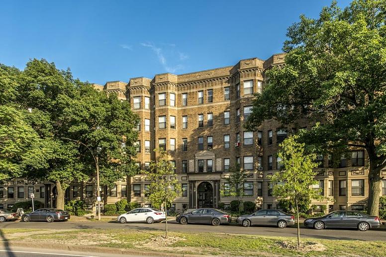 Photo of 1156 Commonwealth Ave