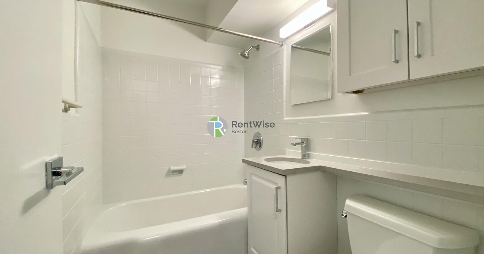 Photo of 1440 Beacon St