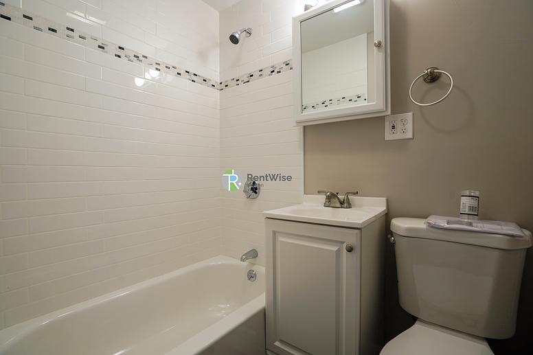 Photo of 50 Park Vale Ave