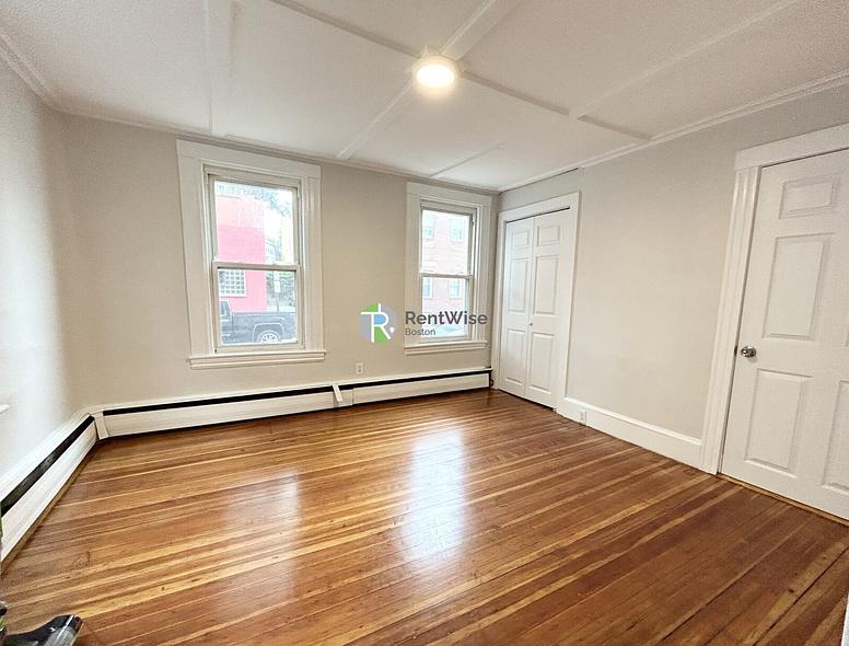 Photo of 13 Saratoga Street
