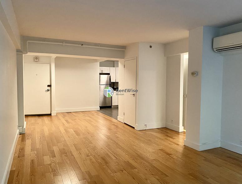 Photo of 1440 Beacon St