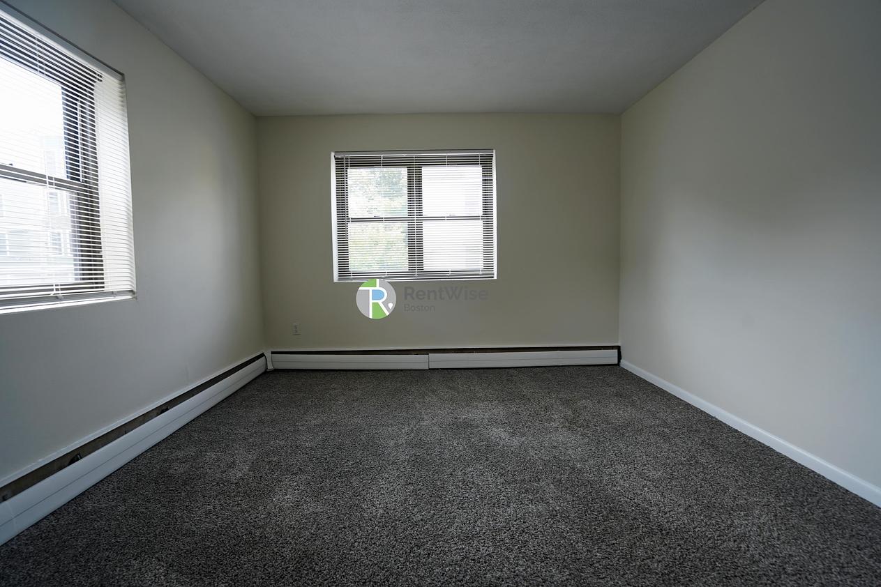 Photo of 39 Shepard St