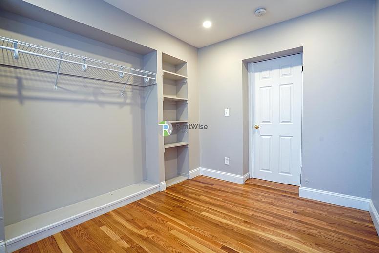 Photo of 50 Park Vale Ave