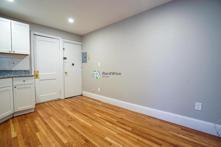 Photo of 50 Park Vale Ave